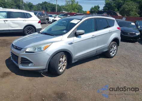 2015 Ford Escape Se z USA, uszkodzony, nr VIN 1FMCU9G98FUB67438